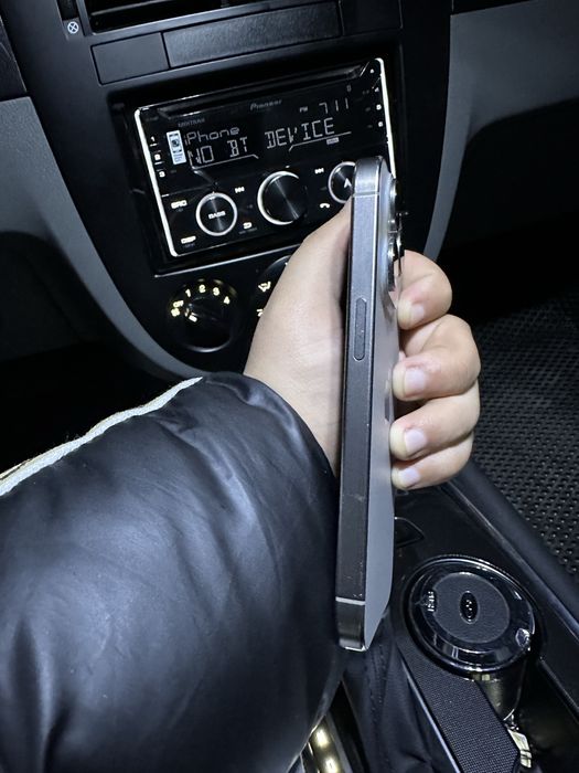 iPhone 15 pro 2 sim 256/GB