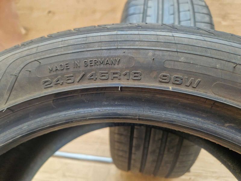 2 Goodyear R18 245/45
летни гуми 
DOT4423
