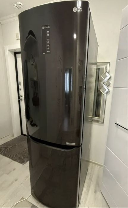 Холодильник LG продам