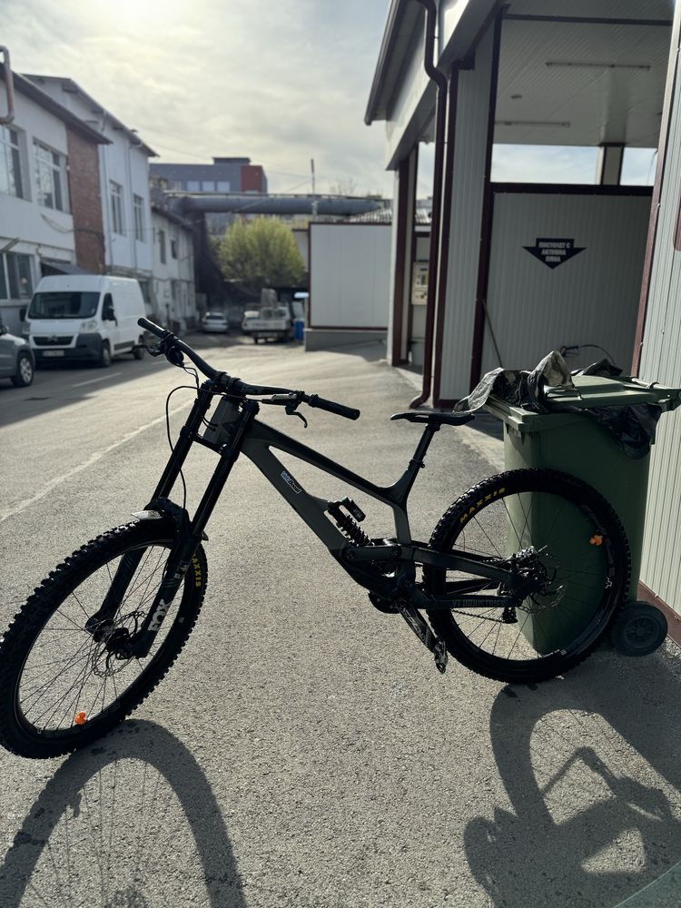 Продава се колелото от снимките YT tues 2019XL