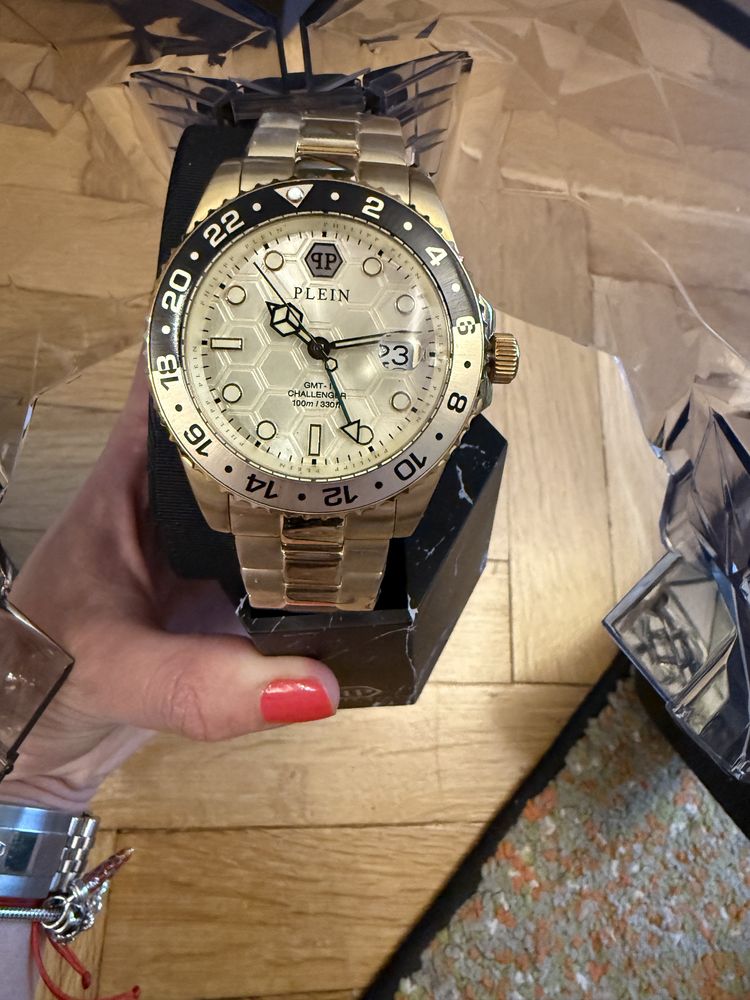 Нови Часовници Philipp Plein АX Armani ExchangeAdidas Lacoste