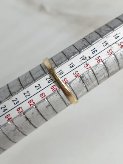 Inel din aur de 14K model Infinit cu pietre semiprețioase albe