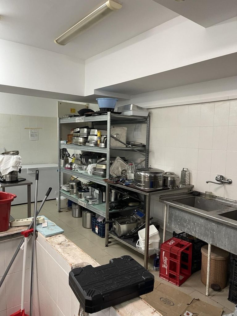 Дава се под наем Заведение в с. Лозенец, Област Бургас - 450 кв.м за 7650 € - Снимка #16