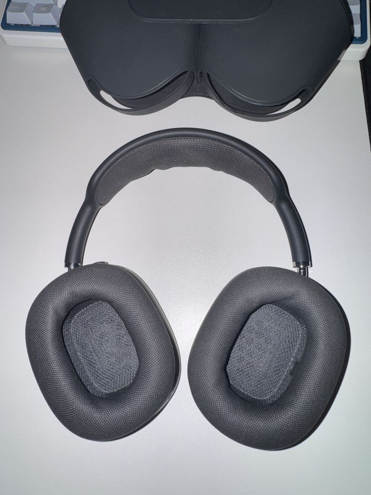 Apple AirPods Max