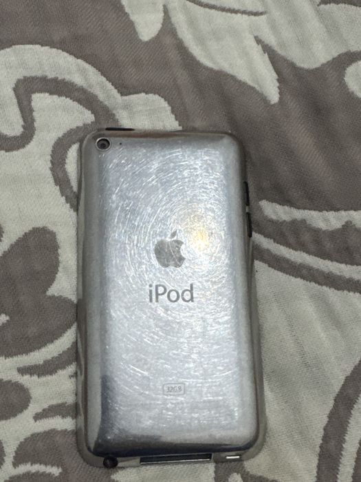 Айфон 4 тоуч хороший телефон