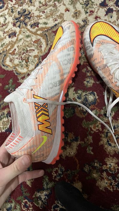 Сороконожка MERCURIAL