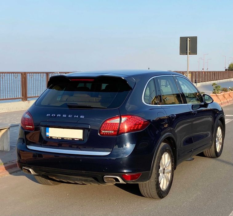 Porsche Cayenne 3.0 TDI V6 - vand sau schimb an >2019