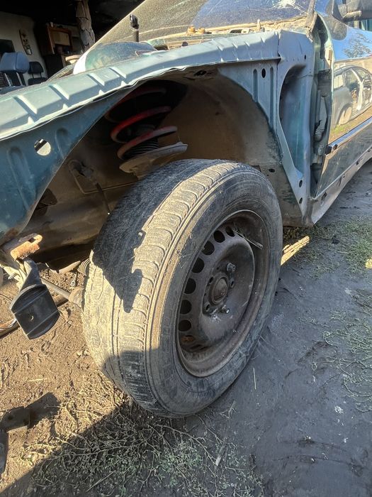 Е36ци на части седан и компакт