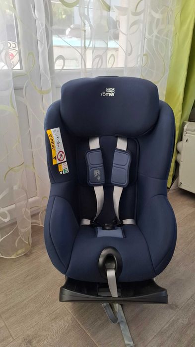 Детско столче за кола Britax-Römer Swingfix i-size + ПОДАРЪК