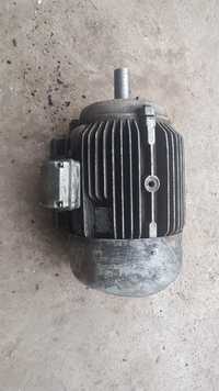 Motor electric trifazat