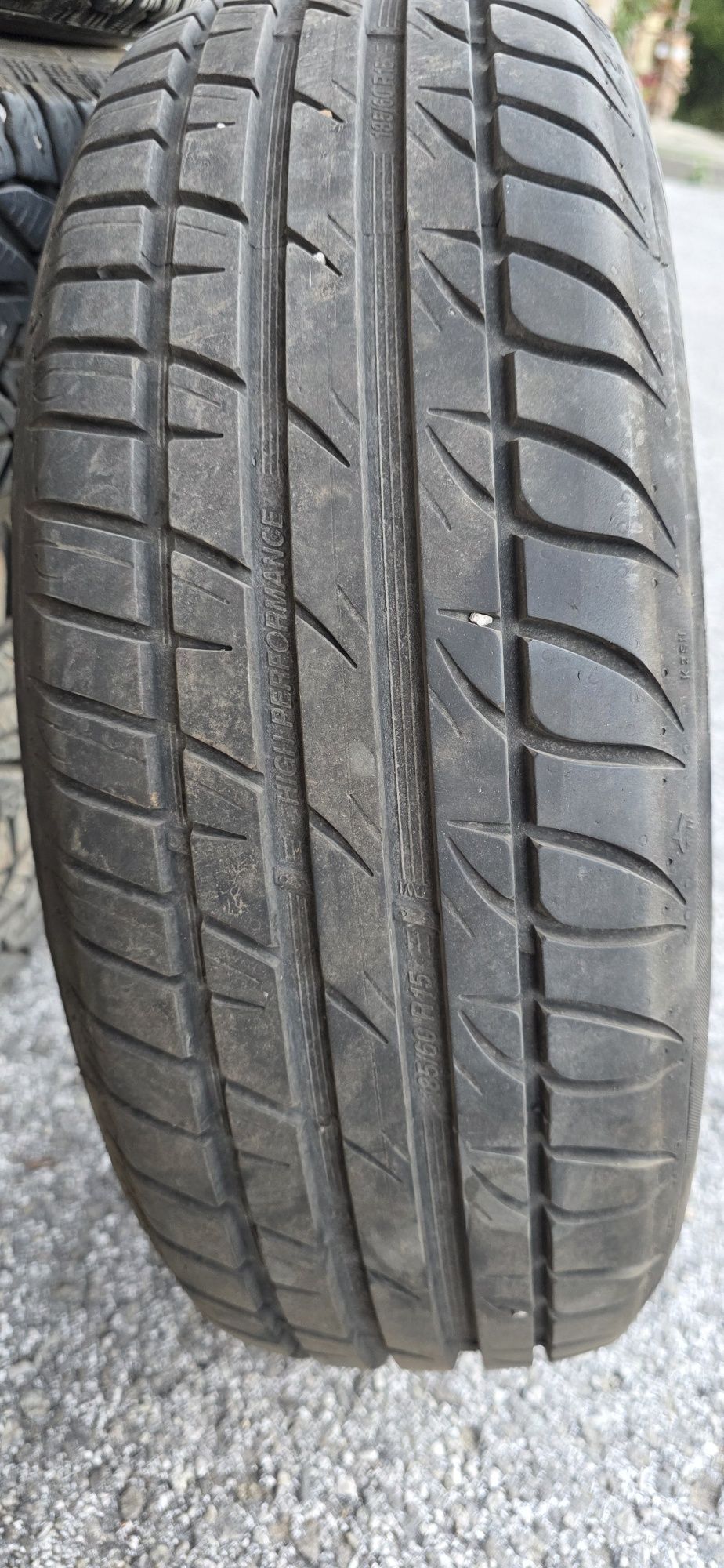 195/65/15  8-9ММ ,185/60/15 7.5-8мм