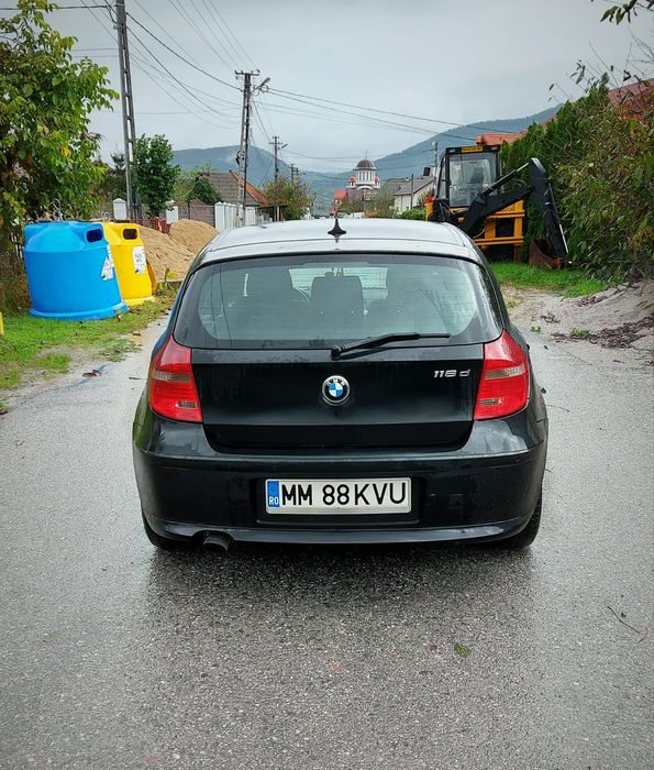 Vând bmw seria 1