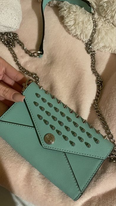 Малка чанта- Rebecca Minkoff