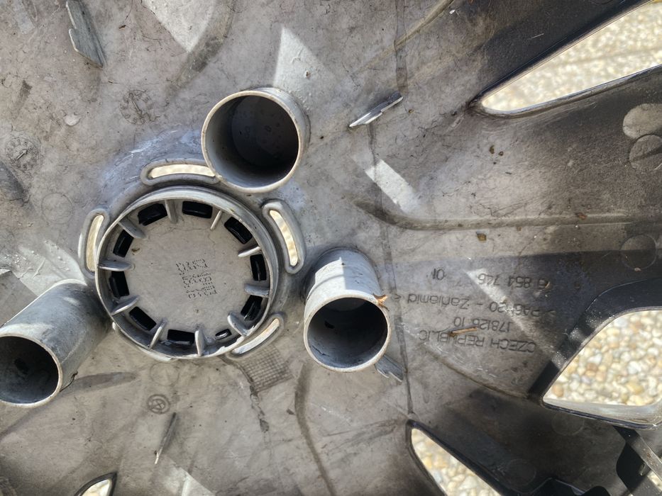 Capace originale BMW 16 Noi si VW pe 15