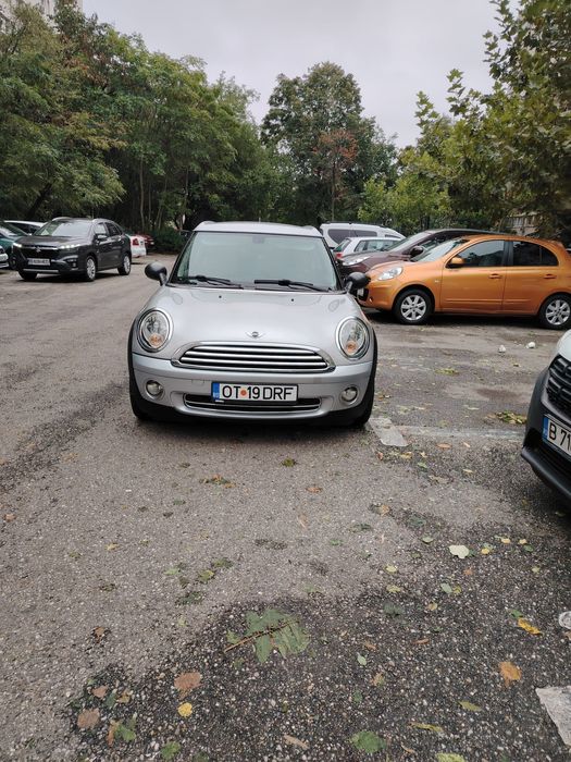 Vând Mini Cooper