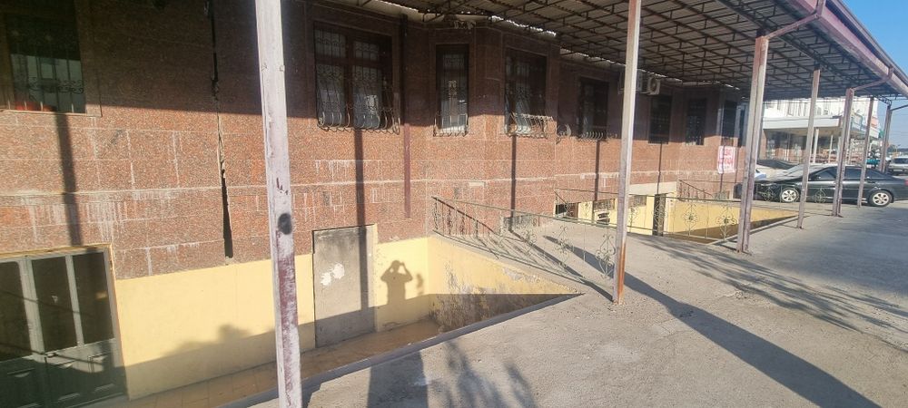 Srochni yertula sotiladi