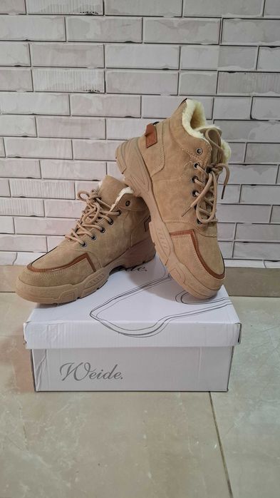 Мъжки велурени боти 25 лв.