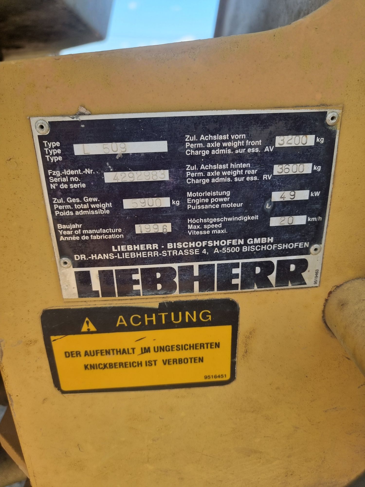 Liebherr L 509 incarcator frontal