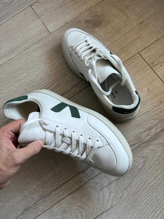 VEJA V-12 LEATHER unisex 40eu