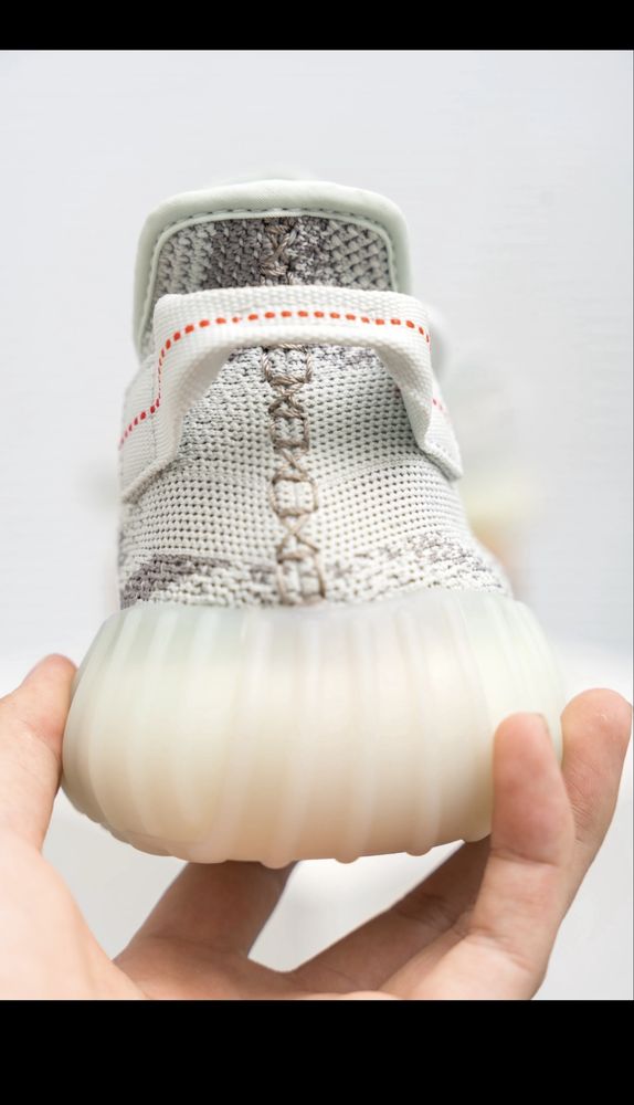 Adidasi yezzy 350