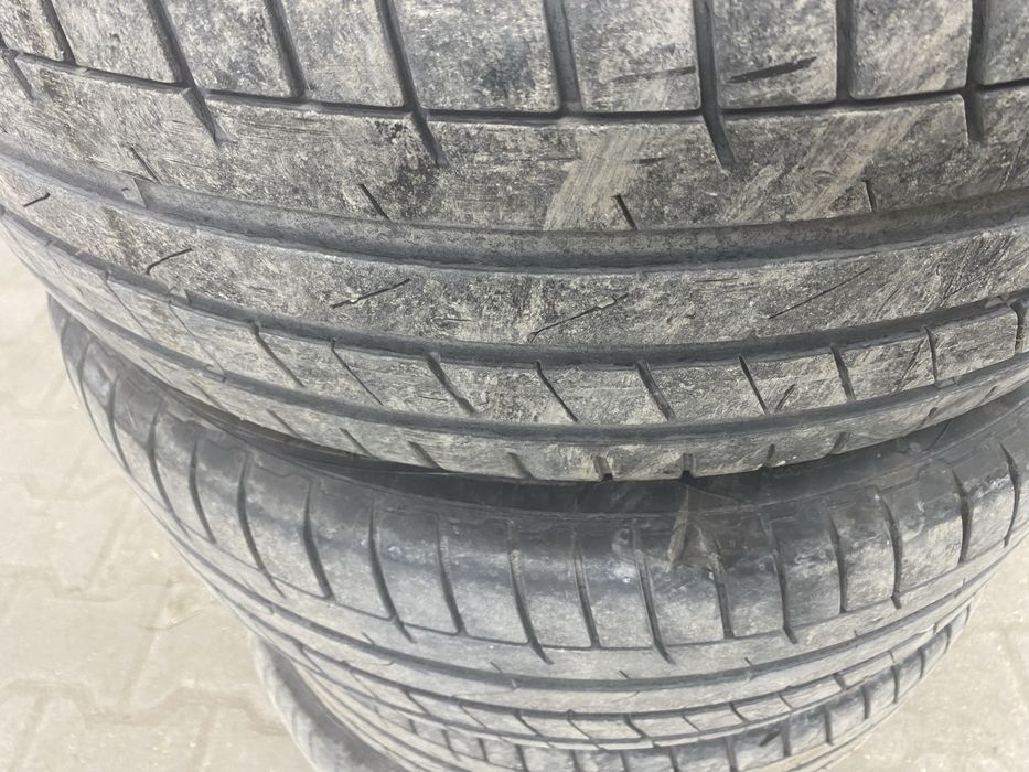 Шина 215/55 R17 фирма Petlas
