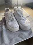 Vand air force one low albi