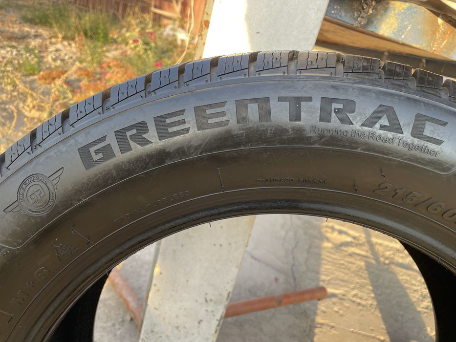 Зимние шины 215/60/17 greentrac season master D1