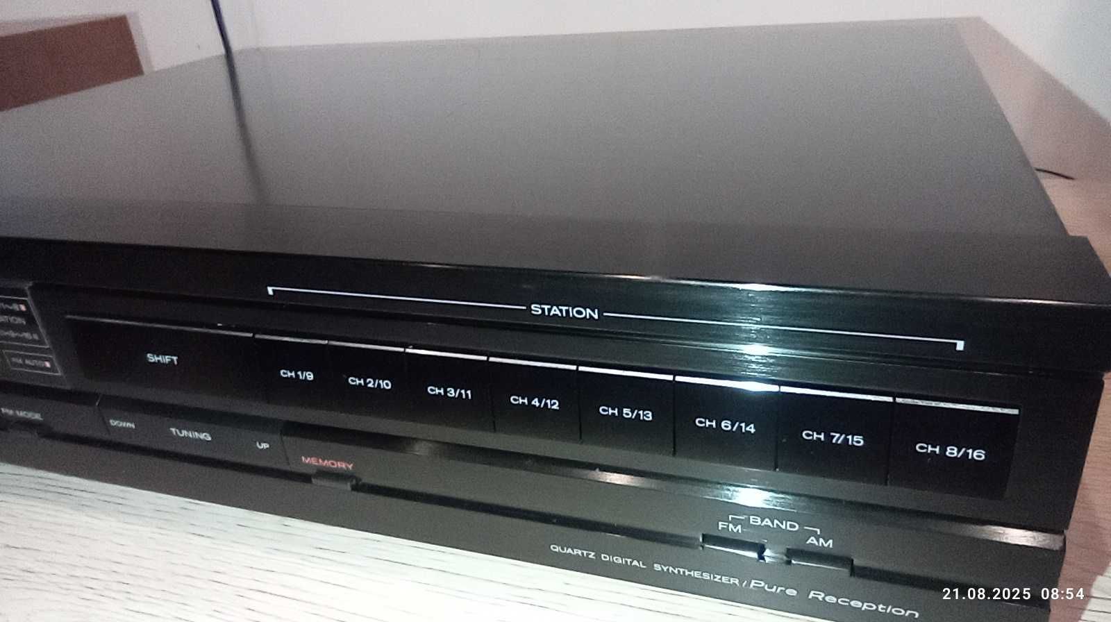 Тунер Hitachi FT-007
