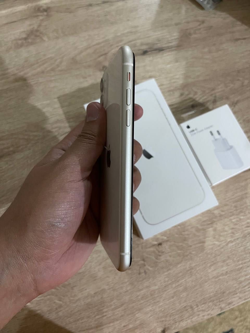 Белый Iphone 11 IdeaL