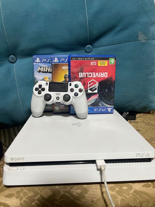 Playstation 4 slim white edition 512 gb