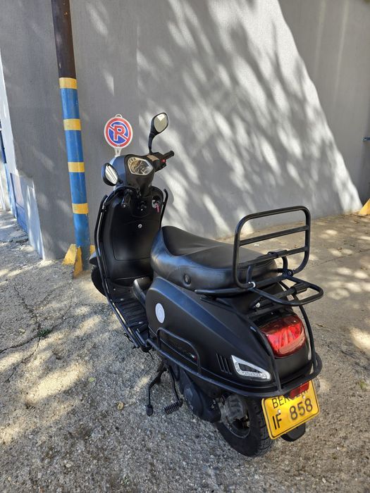 Scutere de vanzare - Fara permis/Cu permis - Acte valabile