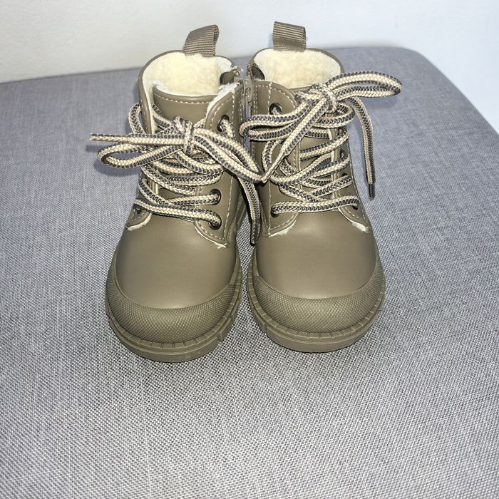 Ghete Primark, noi, mărimea 19