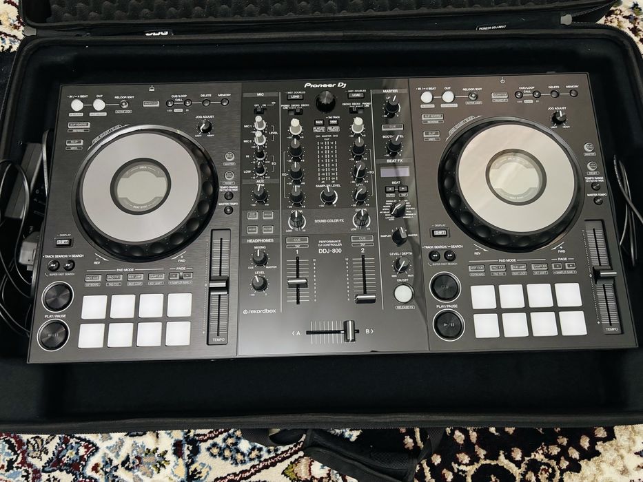 Pioneer Ddj 800 + Кейс