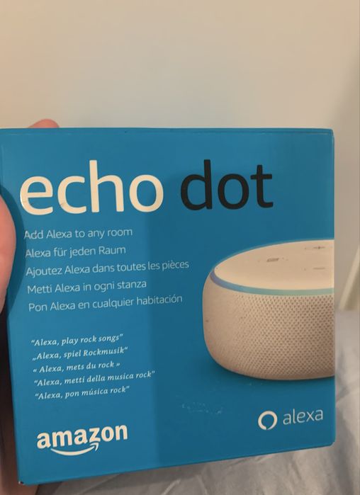 Amazon Alexa Echo dot 4 și 3