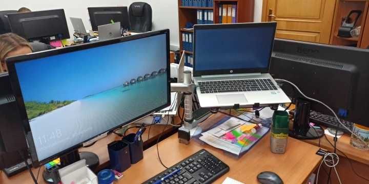 НОВА Стойка Монитор+Лаптоп Ергономична Работна Станция Алумин