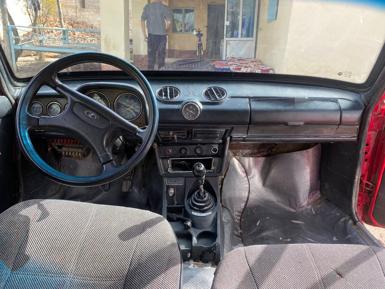 Jiguli Vaz 2106sotiladi