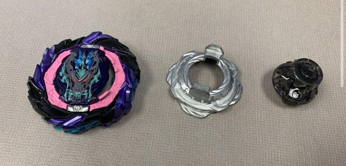 Beyblade burst колекция