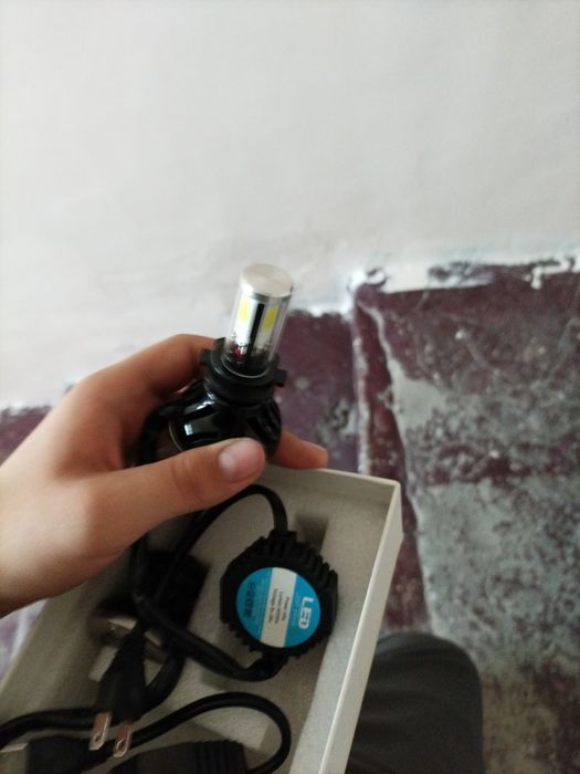 Moshinaga fara uchun led holati yengi...