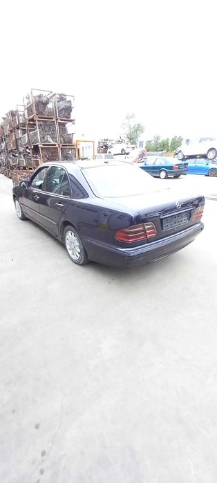 Mercedes w210  Dezmembrez/Dezmembram