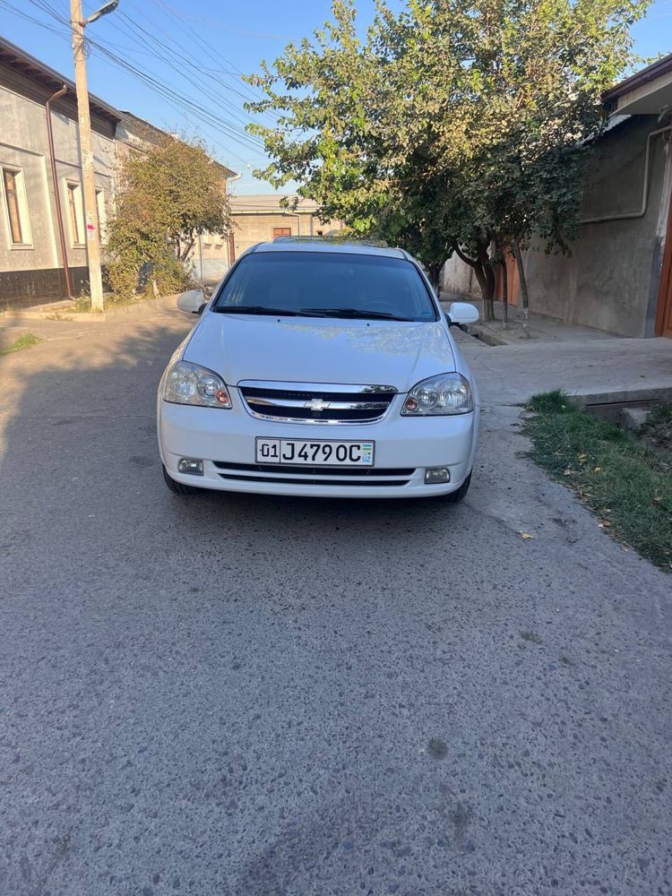 ласети 2009 йил 3поз автомат