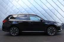 Mitsubishi Outlander Outlander PHEV 200 CP model deosebit
