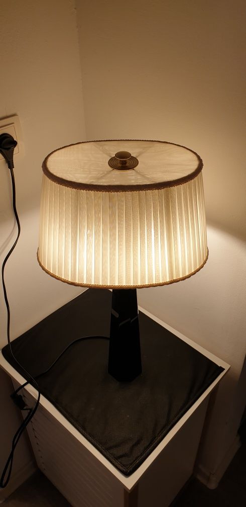 Lampa veioza vintage colectie marmura alama Anglia 1970