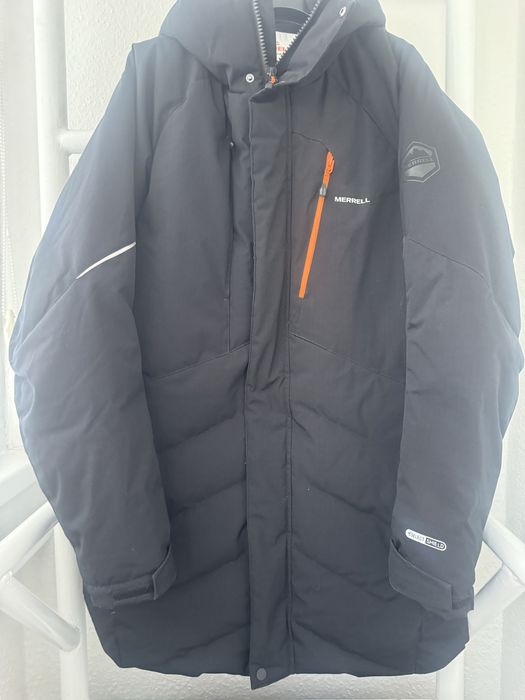 Продам мужской пуховик MERRELL