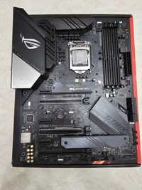 Intel i9 9900k + Asus Z390 E Gaming + 32GB DDR4 3200 CL16