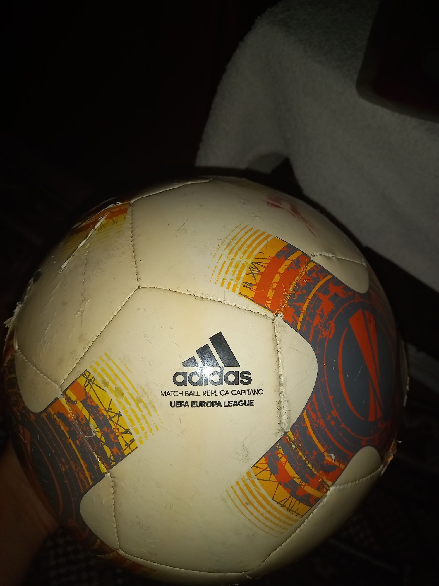 Minge fotbal adidas Europa league