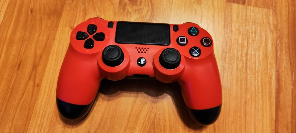 ТОП Комплект! PlayStation 4 (PS4) 1TB + 4 Джойстика + НОВА Термопаста