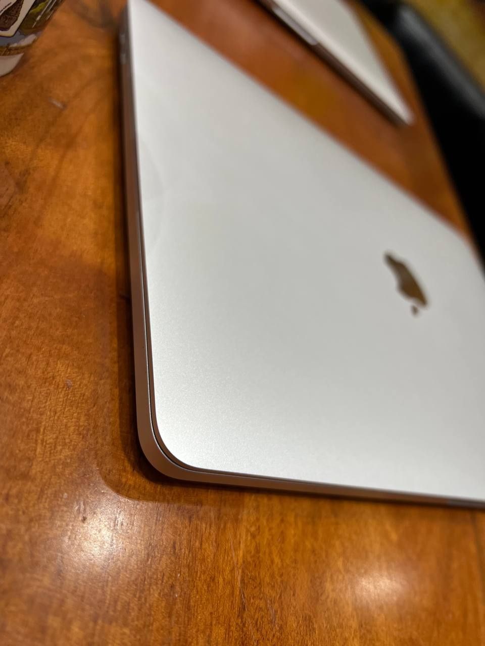 MacBook Pro M1 SKIDKA