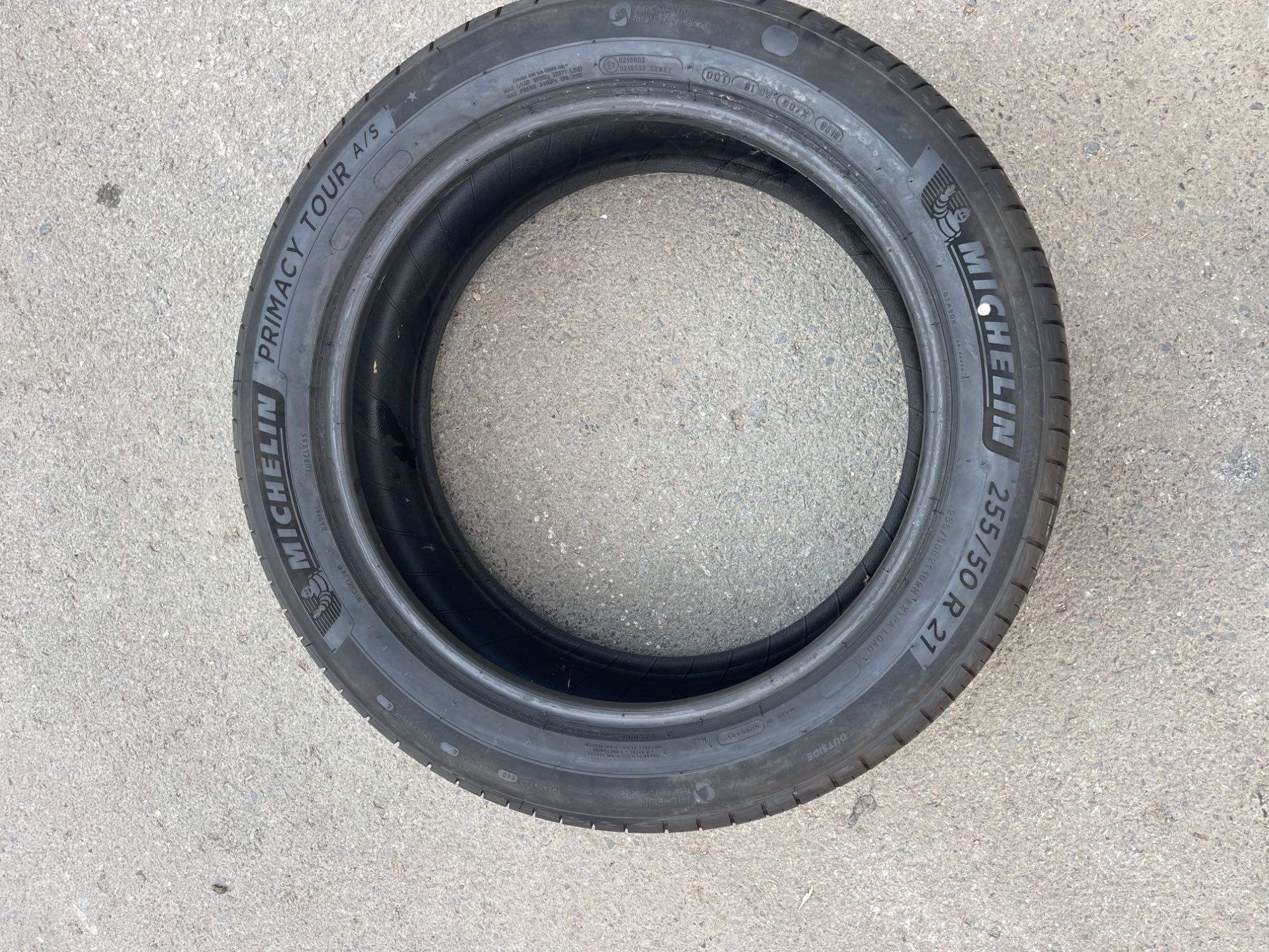 Cauciucuri de vară NOI 255/50/21 Michelin