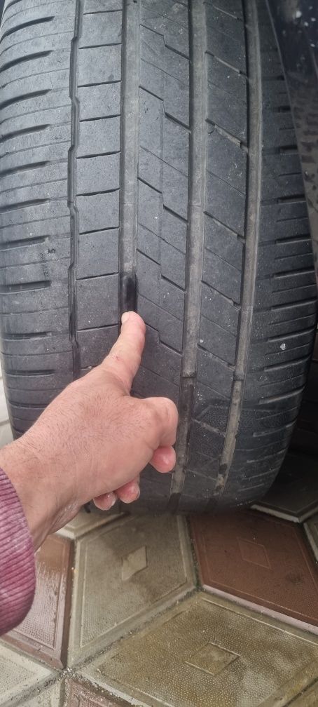 Anvelope  runflat vara 305 /40/ 20