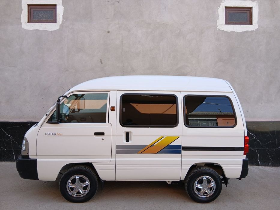 Дамас сотилади нахтга